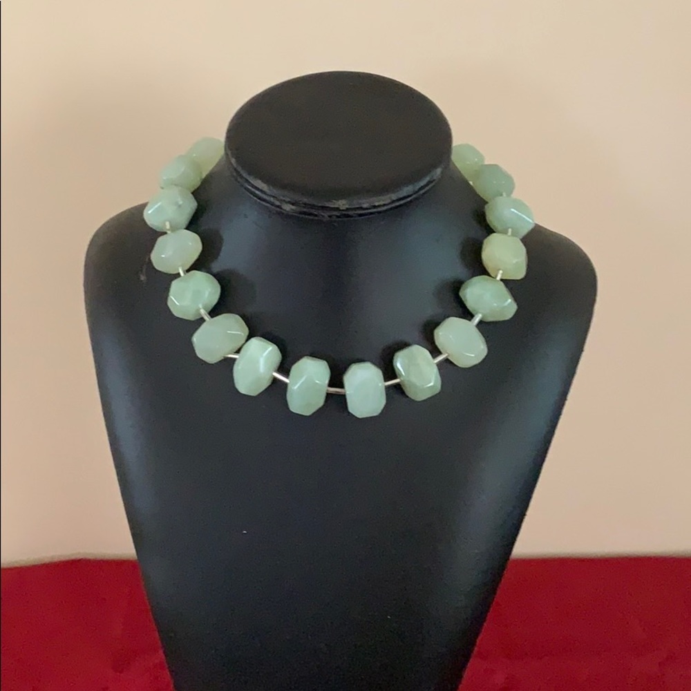 Women’s jade necklace